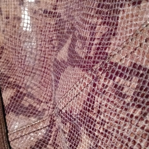 Fossil | Leather Snake Skin Bucket Bag - Picture 14 of 14
